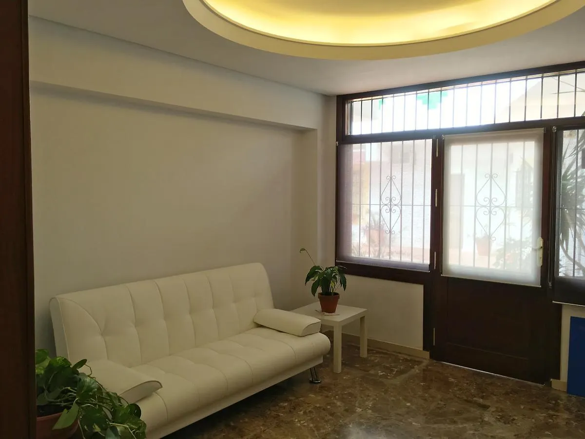 Apartamentos Carmen Teresa Torremolinos 0*,